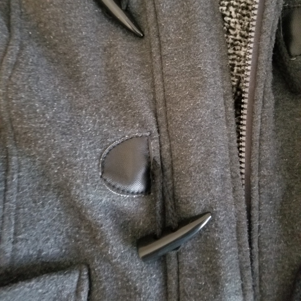 Coat - Picture 3 of 4